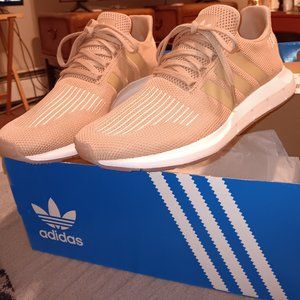 Adidas Swift Run Shoe